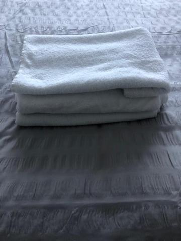 12 Minutes To Central London Kings Cross, 6 Minutes Walks To The Train Station - Free Parking 3 Bed 2 Bath Fully Refurbished Flat No Party Or Gathering Allowed 외부 사진